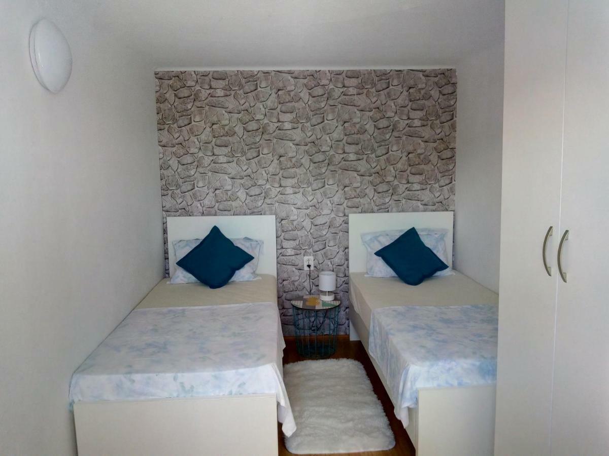 Apartmani Paulo Vis Ngoại thất bức ảnh
